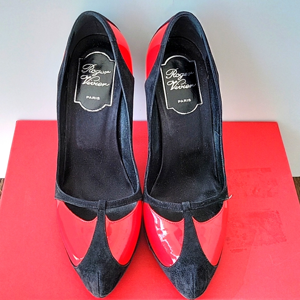 ROGER VIVIER Shoes